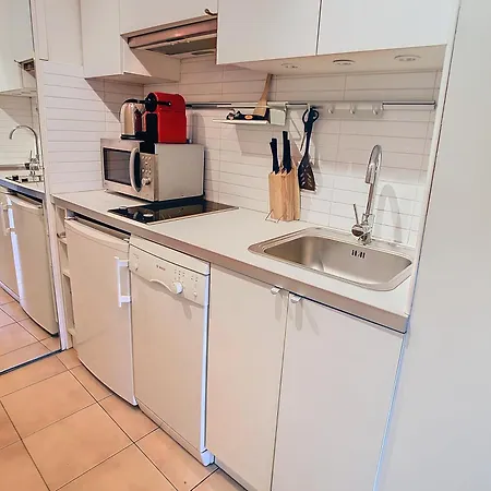 With View On Marche Forville For 2 128 Cannes